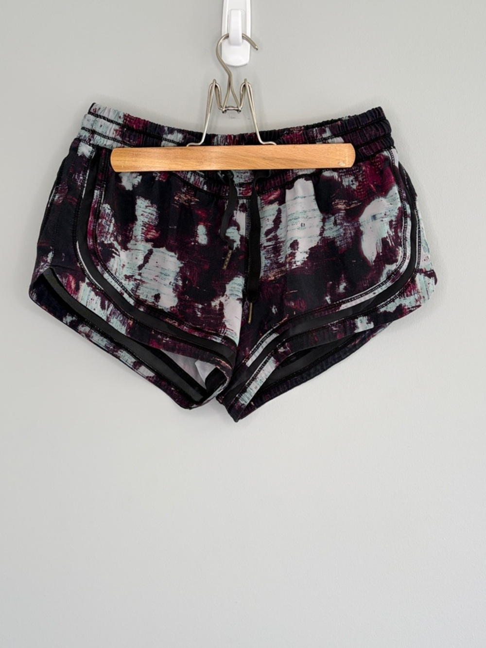 2 for $25 lululemon Make a Move Short Kara Blossom Muliti